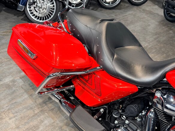 2017 Harley-Davidson Road King, красный, 1899000 рублей - вид 11