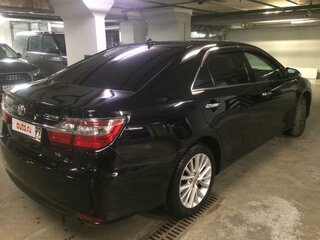 2015 Toyota Camry VII (XV50) Рестайлинг, чёрный, 2200000 рублей, вид 3