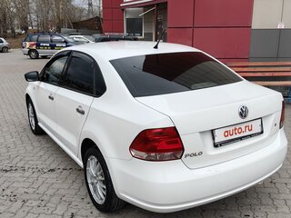 2013 Volkswagen Polo V, белый, 880000 рублей, вид 4