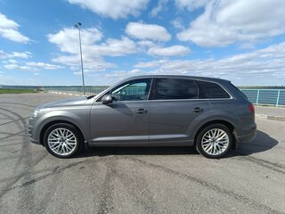2016 Audi Q7 II (4M), серый, 4500000 рублей, вид 2