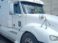 2008 Freightliner Columbia, белый, 1500000 рублей - вид 1