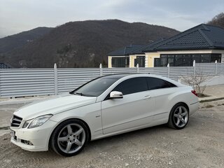 2011 Mercedes-Benz E-Класс 200 7G-Tronic IV (W212, S212, C207), белый, 1400000 рублей, вид 5