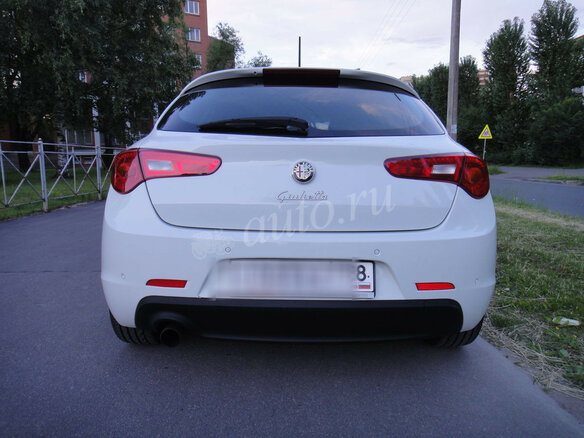 2011 Alfa Romeo Giulietta III, белый - вид 3