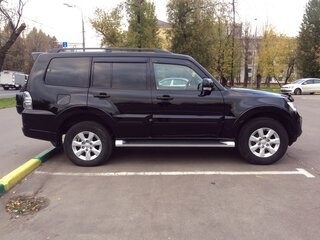 2012 Mitsubishi Pajero IV Рестайлинг 1, чёрный, 2050000 рублей, вид 4