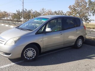 2005 Toyota Corolla Spacio II, серый, 605000 рублей, вид 4