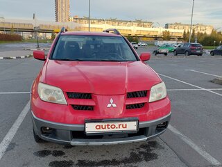 2005 Mitsubishi Outlander I, красный, 450000 рублей, вид 2