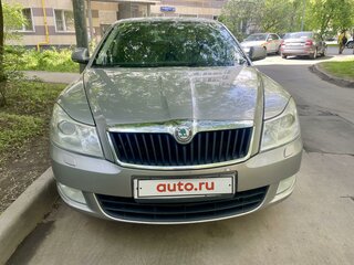 2010 Skoda Octavia DSG7 II (A5) Рестайлинг, серый, 600000 рублей, вид 1