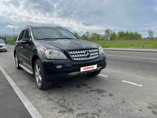 2007 Mercedes-Benz M-Класс 320 II (W164), чёрный, 1150000 рублей, вид 2