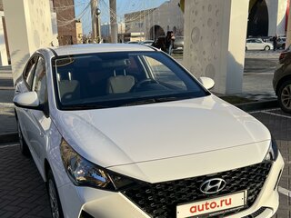 2021 Hyundai Solaris II Рестайлинг, белый, 1849000 рублей, вид 2