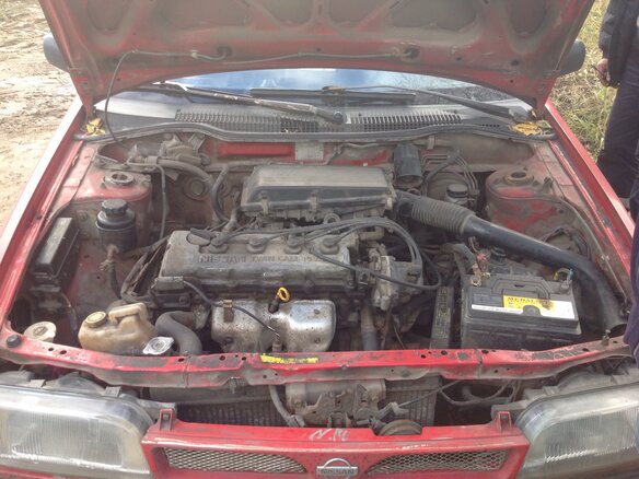 1994 Nissan Sunny, красный - вид 8