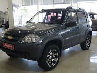 2013 Chevrolet Niva I Рестайлинг, серый, 550000 рублей, вид 1