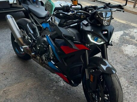 2025 BMW M 1000 R, чёрный, 2550000 рублей, вид 5