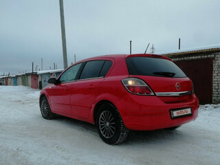 2007 Opel Astra H Рестайлинг, красный, 300000 рублей, вид 4