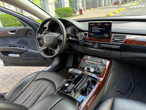 2013 Audi A8 Long III (D4), чёрный - вид 11