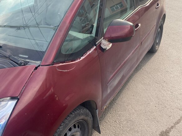 2008 Citroen C4 Picasso I, пурпурный, 165000 рублей - вид 1