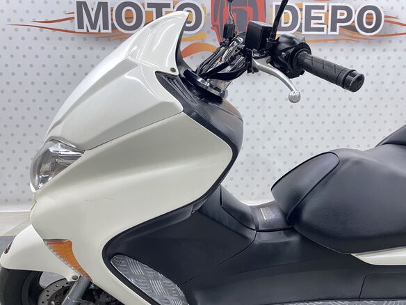 2004 Honda Forza, белый, 222000 рублей - вид 9