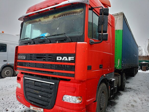 2000 DAF XF 95, красный, 2500000 рублей - вид 3