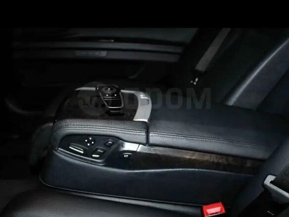 2013 BMW 7 серии Long 750Li xDrive V (F01/F02/F04) Рестайлинг, чёрный, 2350000 рублей - вид 14