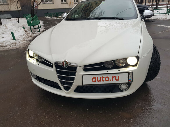 2008 Alfa Romeo 159, белый - вид 12
