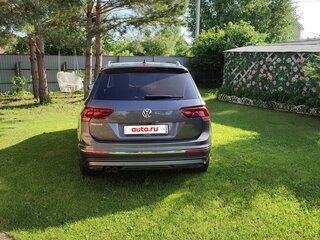 2020 Volkswagen Tiguan II, серый, 3200000 рублей, вид 3