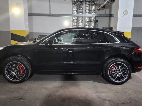 2016 Porsche Macan Turbo I, чёрный, 4800000 рублей - вид 1