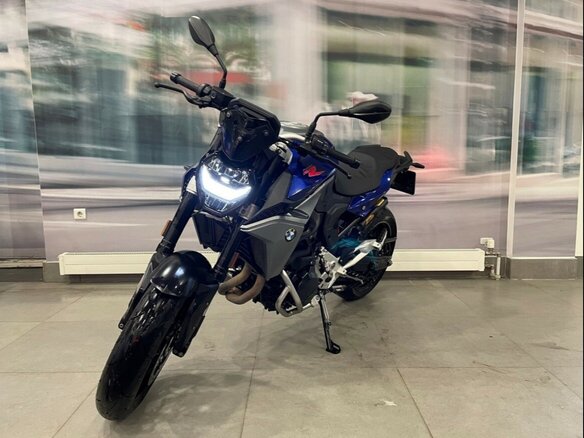 2020 BMW F 900 R, синий, 1050000 рублей - вид 2