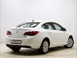 2012 Opel Astra J Рестайлинг, белый, 920000 рублей, вид 4