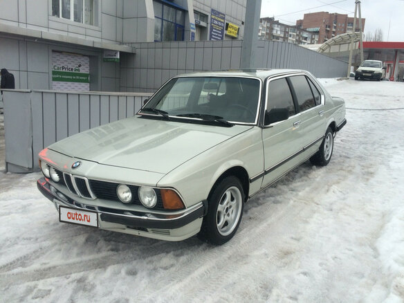 1984 BMW 7 серии 728i I (E23) Рестайлинг, серебристый - вид 1