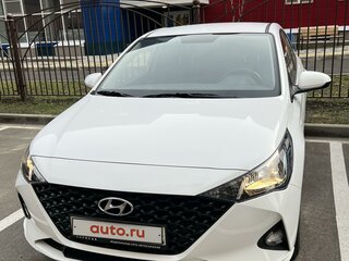 2021 Hyundai Solaris II Рестайлинг, белый, 1849000 рублей, вид 1