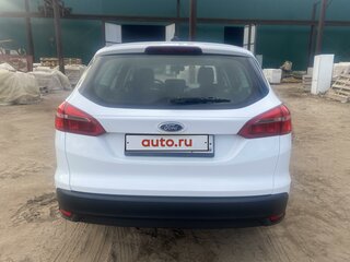 2017 Ford Focus III Рестайлинг, белый, 800000 рублей, вид 5