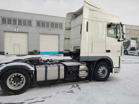 2018 DAF XF 105, белый, 4000000 рублей, вид 2