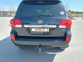 2013 Toyota Land Cruiser 200 Series Рестайлинг 1, чёрный, 4950000 рублей, вид 4