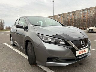 2018 Nissan Leaf II (ZE1), серебристый, 1600000 рублей, вид 1
