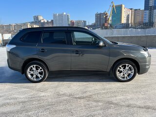 2014 Mitsubishi Outlander III, серый, 1945000 рублей, вид 5
