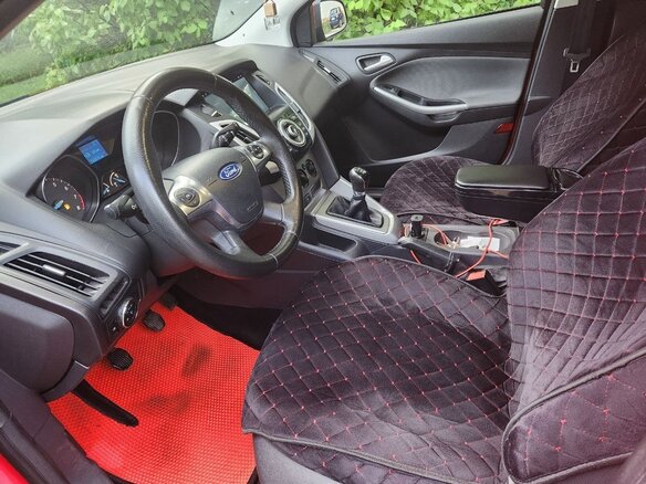 2011 Ford Focus III, красный, 900000 рублей - вид 5