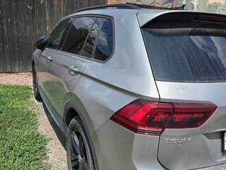 2020 Volkswagen Tiguan II, золотистый, 2490000 рублей, вид 3