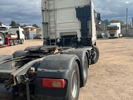 2015 DAF XF 105, белый, 9000000 рублей, вид 5