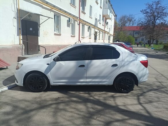 2018 Renault Logan II, белый, 760000 рублей - вид 3
