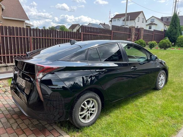 2016 Toyota Prius IV (XW50), чёрный, 1308632 рублей - вид 5