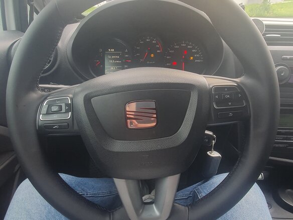 2012 SEAT Leon II Рестайлинг, белый, 790000 рублей - вид 9