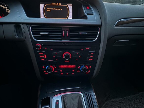 2009 Audi A4 IV (B8), бежевый, 950000 рублей - вид 10