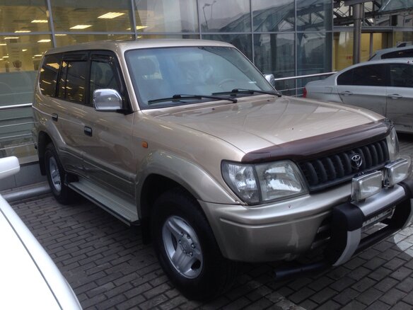 1999 Toyota Land Cruiser Prado 90 Series, бежевый - вид 2