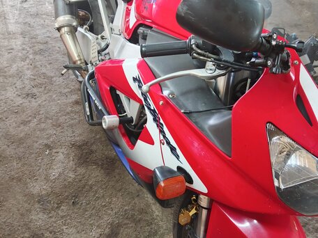 2001 Honda CBR 929RR Fireblade, красный, 450000 рублей, вид 2