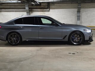 2017 BMW 5 серии 540i xDrive VII (G30/G31/G38), серый, 4400000 рублей, вид 4
