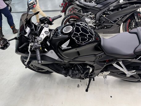 2023 Honda CBR 650R, чёрный, 1100000 рублей, вид 3