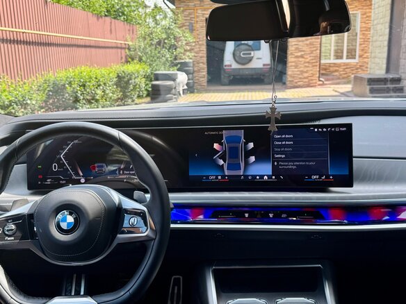 2022 BMW 7 серии 740d xDrive VII (G70), серый, 11000000 рублей - вид 14
