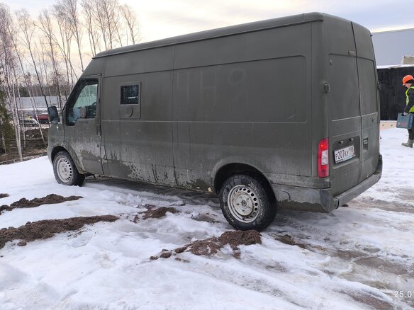 2013 Ford Transit, зелёный, 1100000 рублей - вид 3