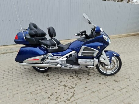 2014 Honda GL 1800 Gold Wing, синий, 1600000 рублей, вид 1