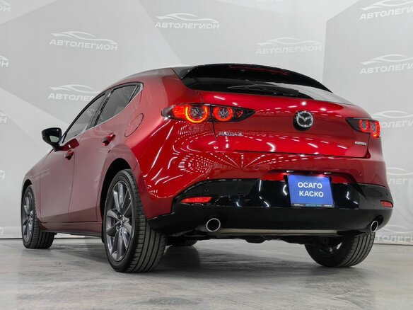 2021 Mazda 3 IV (BP), красный, 2080000 рублей - вид 10