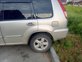 2006 Nissan X-Trail I Рестайлинг, серый, 600000 рублей, вид 4
